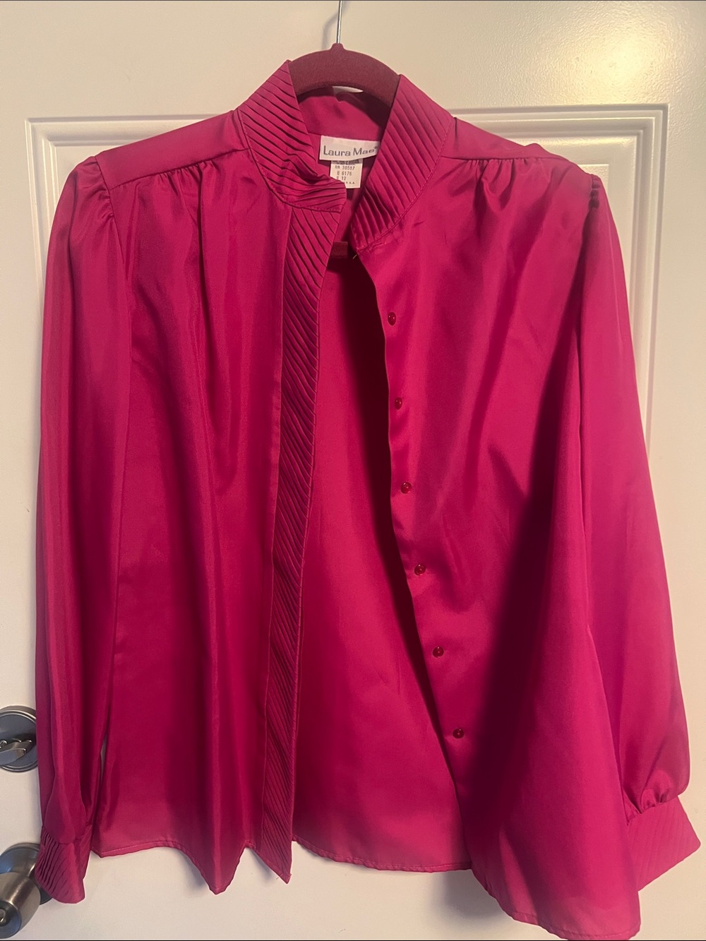 Laura Mae Fuchsia Button-Front Blouse - vintage!